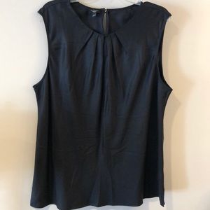 TALBOTS SZ 22W BLACK SILKEN TOP